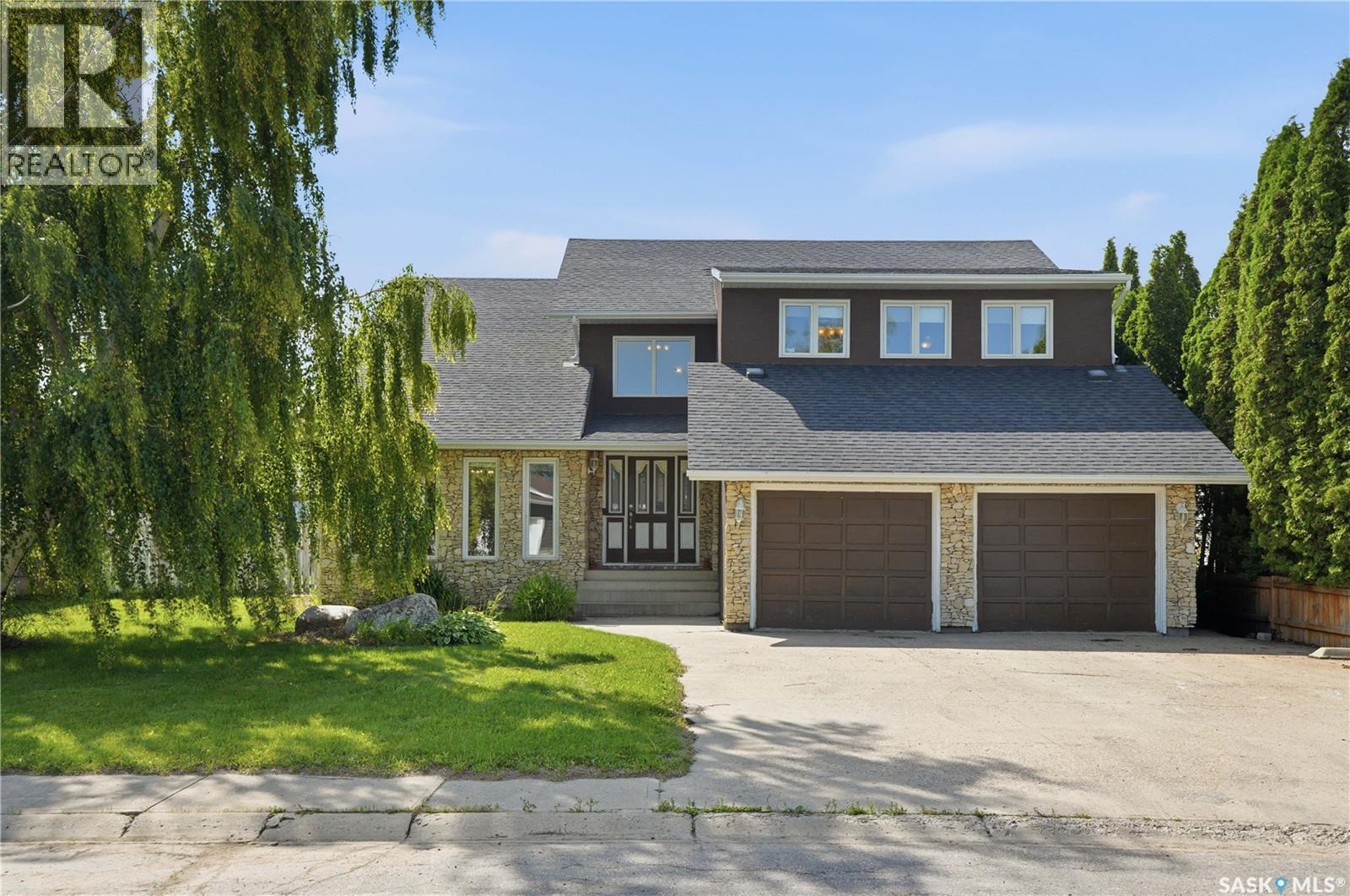 MLS® listing #30031698 for sale located at 135 13th STREET