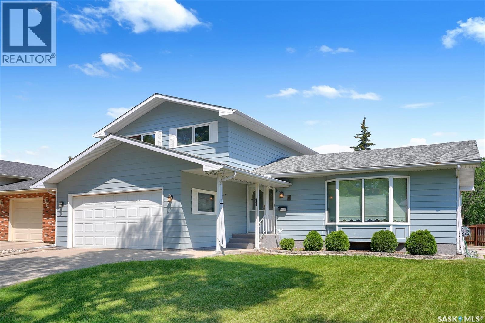 MLS® listing #30031701 for sale located at 4 Groome AVENUE