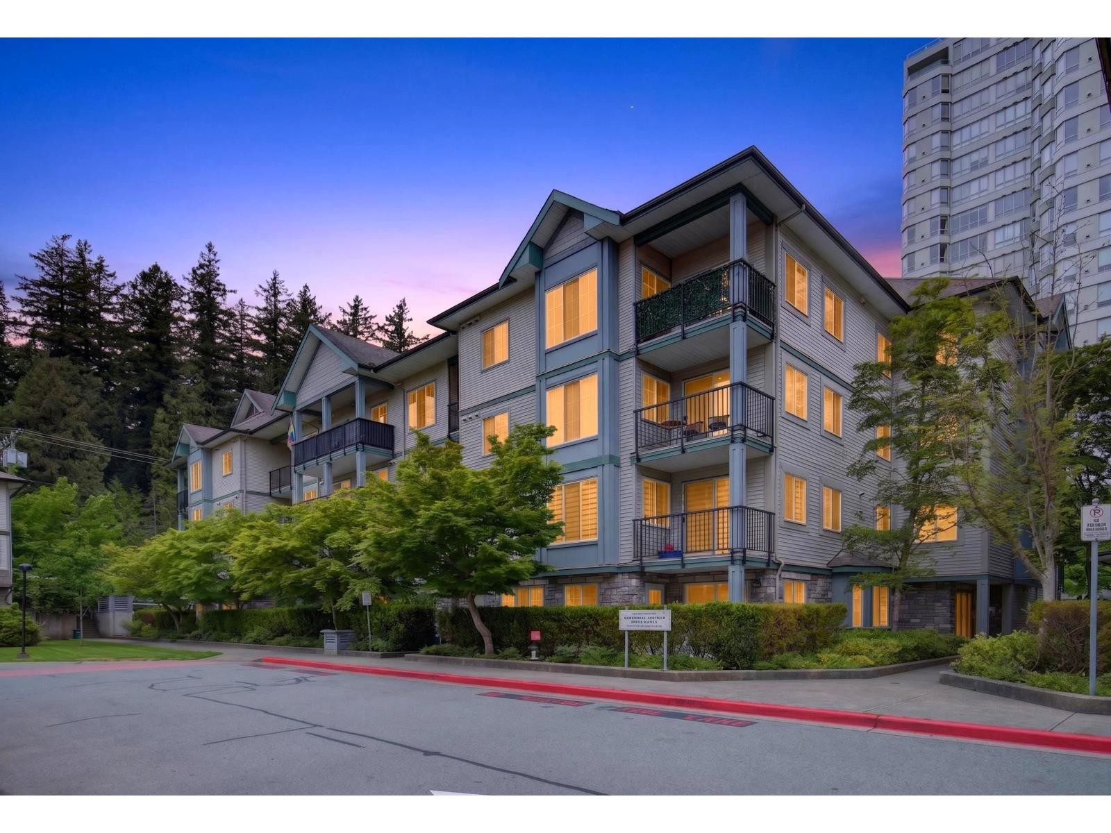 MLS® listing #30032211 for sale located at 105 14859 100 AVENUE