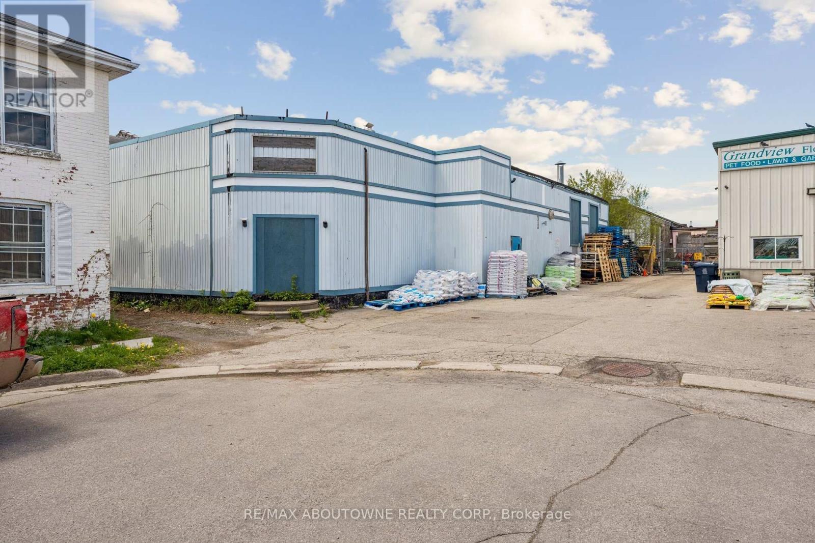 MLS® listing #30032223 for sale located at 70 WADSWORTH STREET
