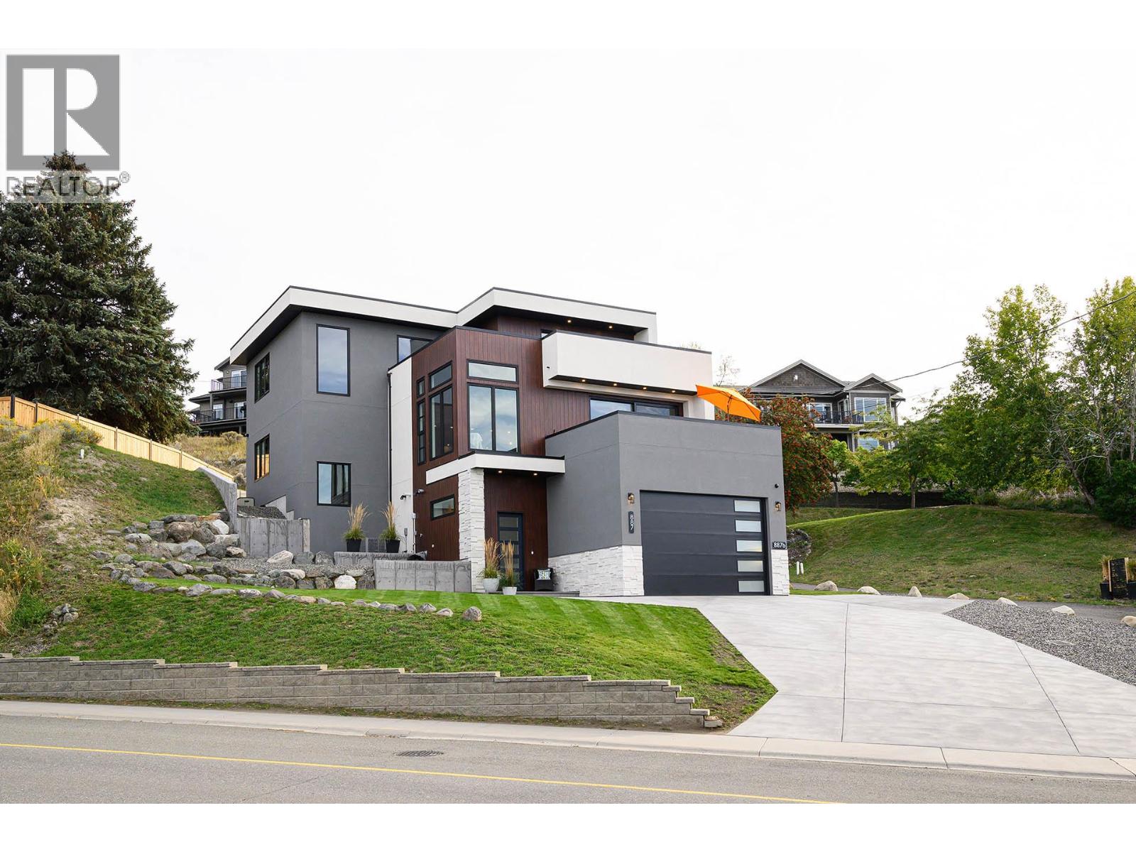 MLS® listing #30033737 for sale located at 887 Fernie Road