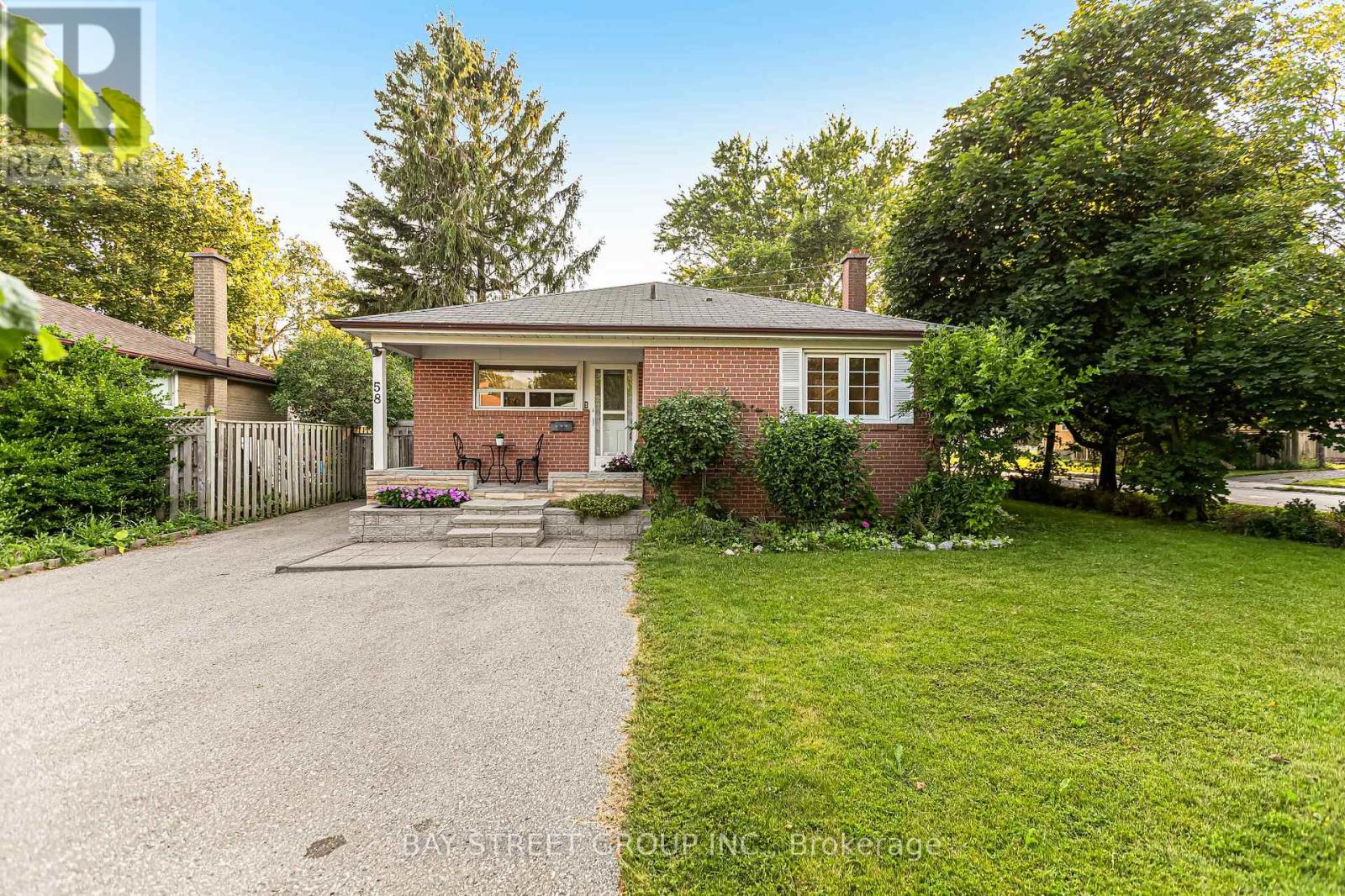 MLS® listing #30034628 for sale located at 58 BILLINGSGATE CRESCENT