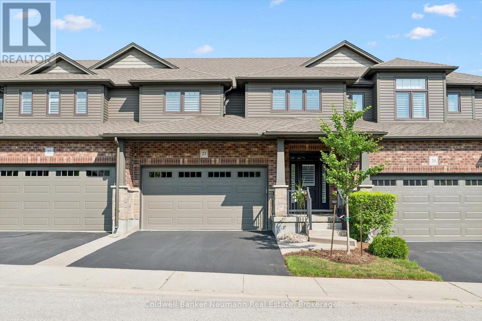 MLS® listing #30034849 for sale located at 21 - 254 GOSLING GARDENS
