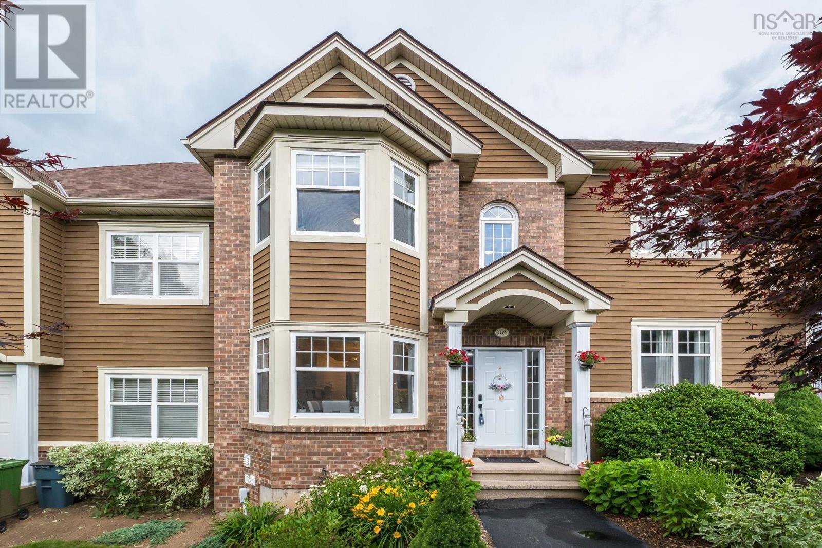 MLS® listing #30035025 for sale located at 38 Greenside Lane