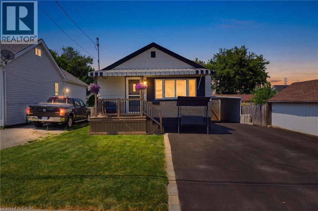 MLS® listing #30035087 for sale located at 735 DUNN Avenue