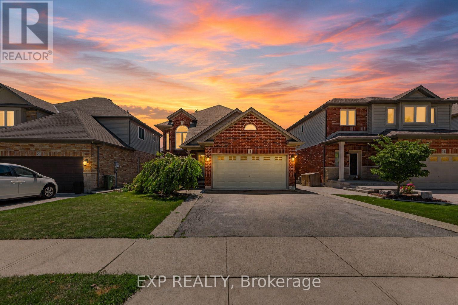 MLS® listing #30035195 for sale located at 16 DOWNING STREET
