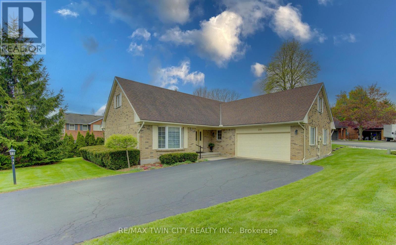 MLS® listing #30035988 for sale located at 298 ROXTON DRIVE