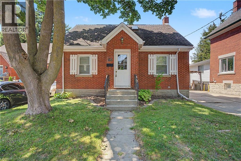 MLS® listing #30038811 for sale located at 80 BLUCHER Street