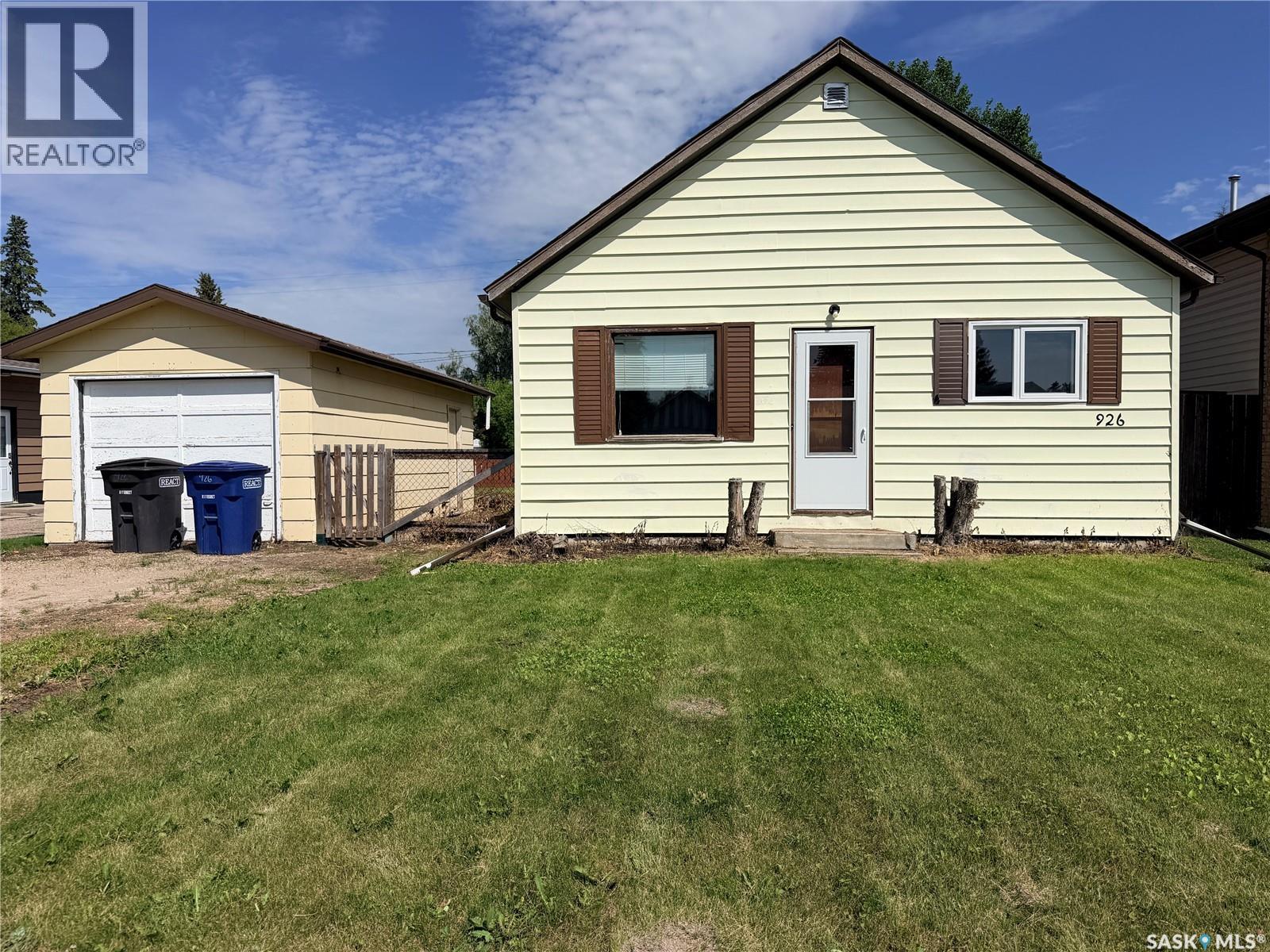 MLS® listing #30039027 for sale located at 926 12th STREET