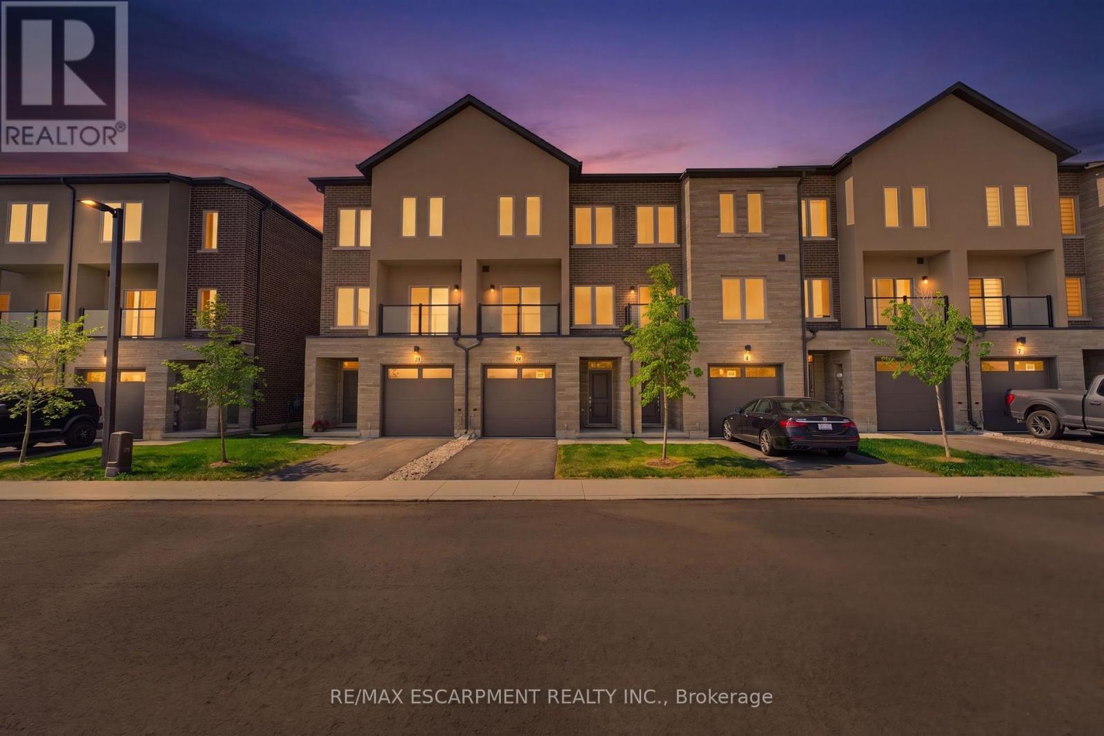 MLS® listing #30039039 for sale located at 10 CLEAR VALLEY LANE