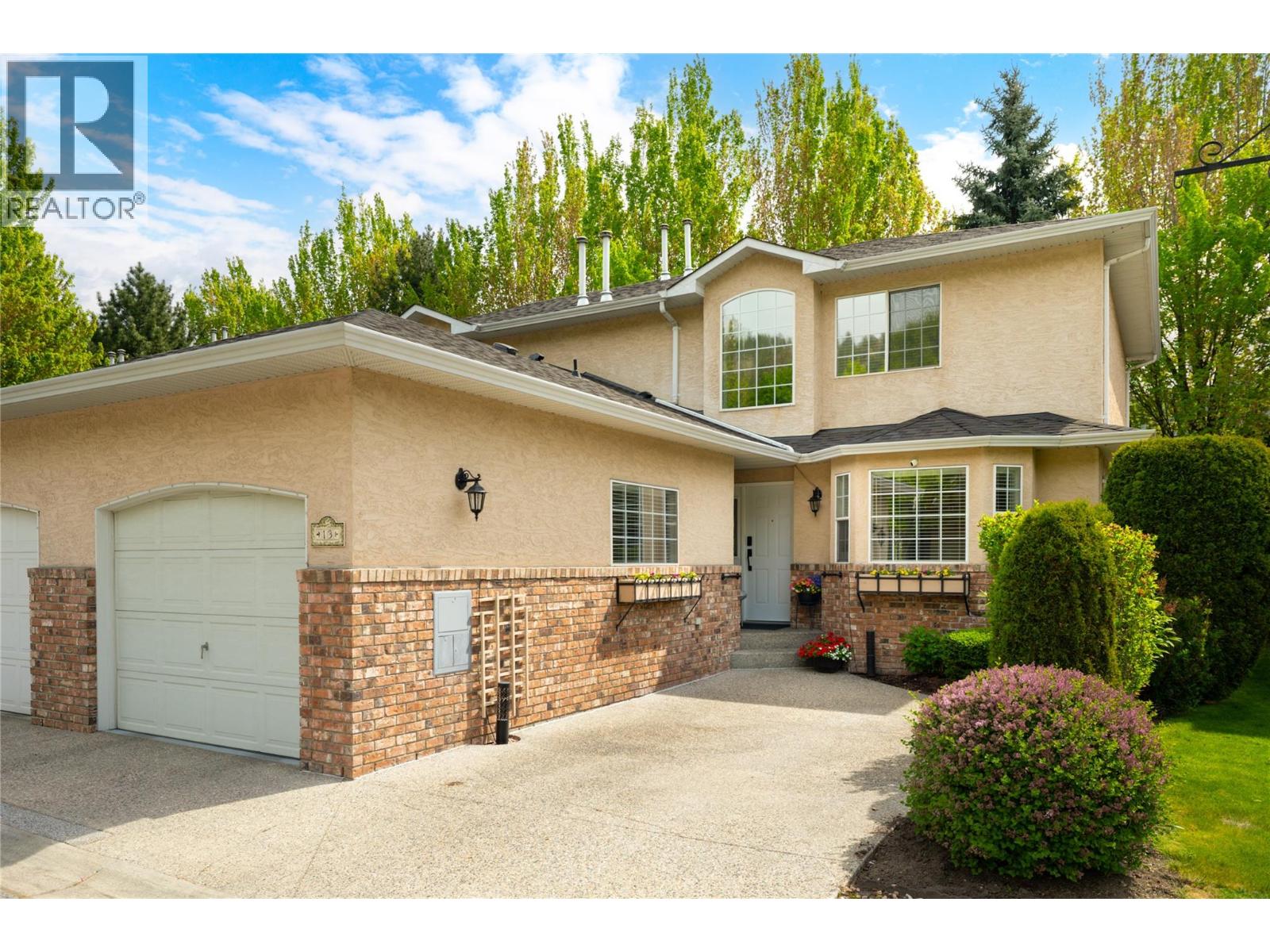 MLS® listing #30039111 for sale located at 527 YATES Road Unit# 13