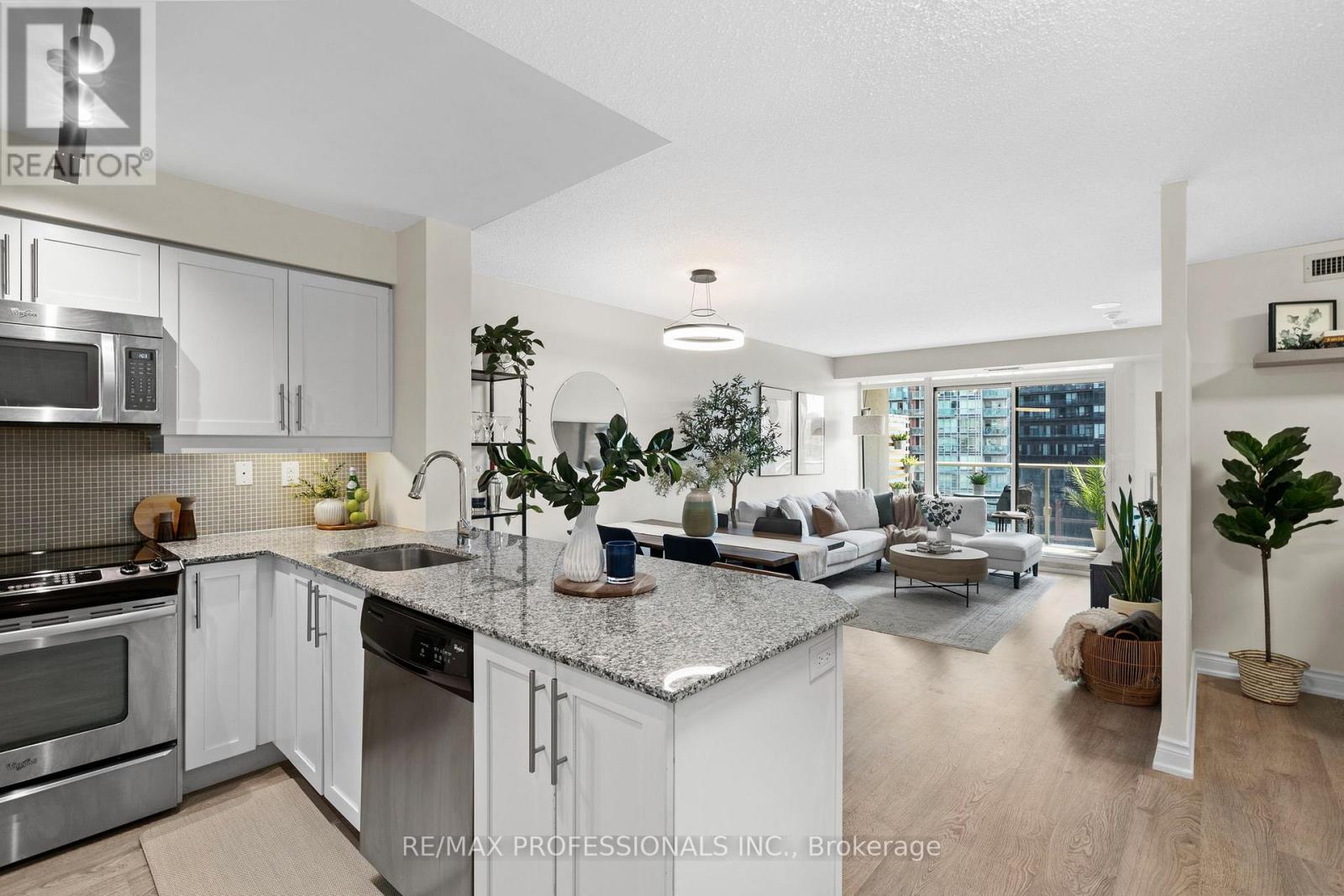 MLS® listing #30039279 for sale located at 909 - 125 WESTERN BATTERY ROAD