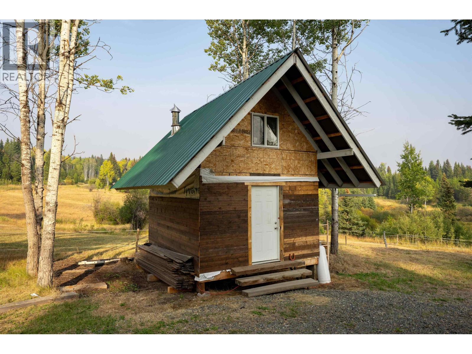 MLS® listing #30039399 for sale located at 7470 CARIBOO CHALET ROAD