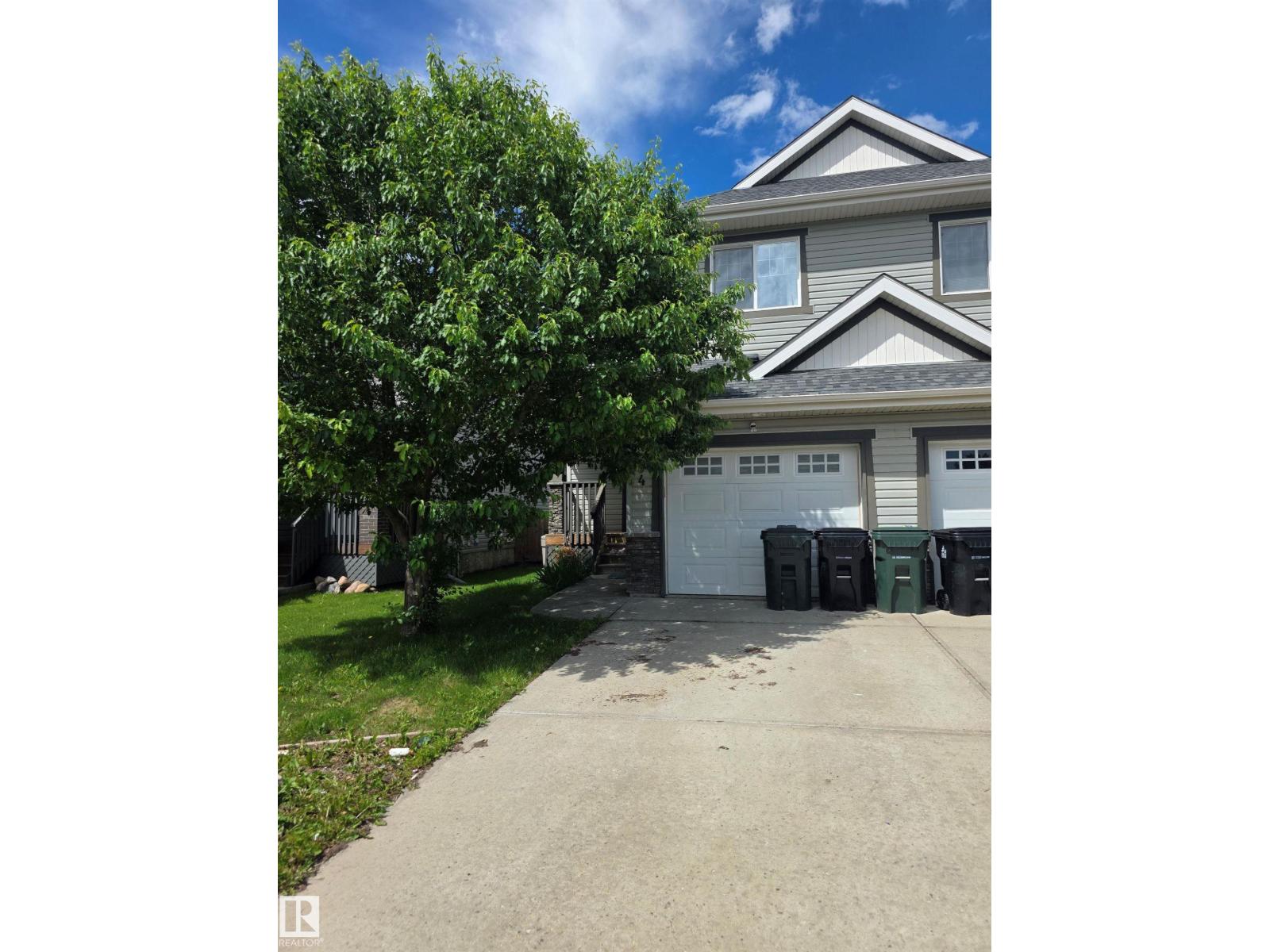 MLS® listing #30039717 for sale located at 4 SPRINGWOOD WY