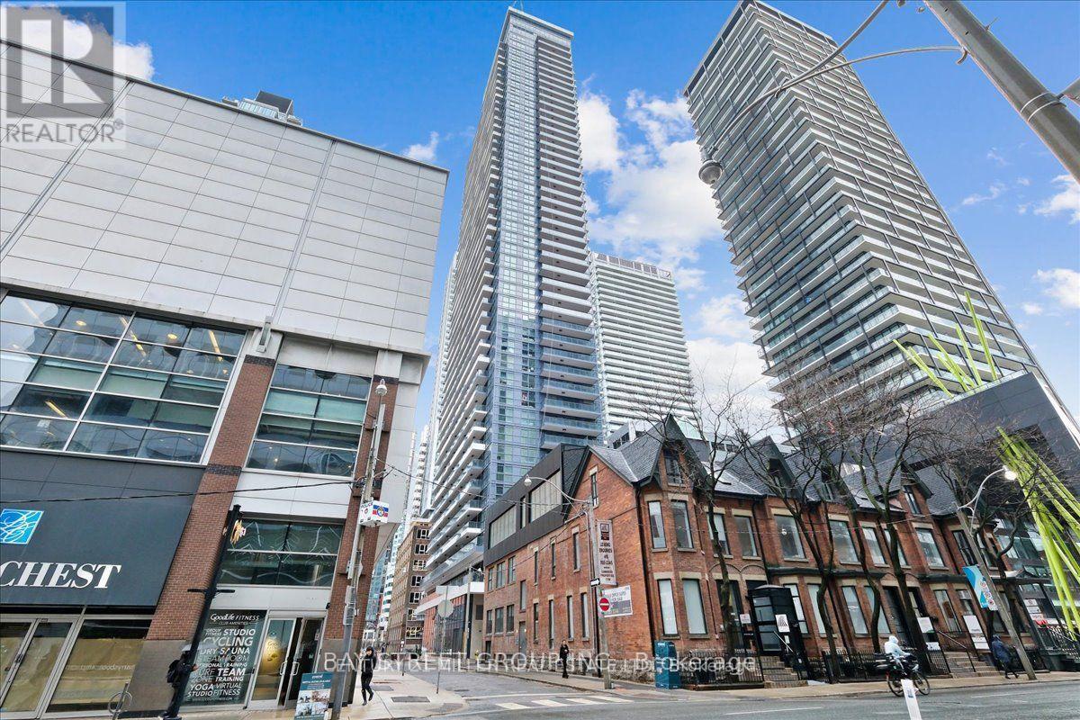 MLS® listing #30040317 for sale located at 2702 - 38 WIDMER STREET