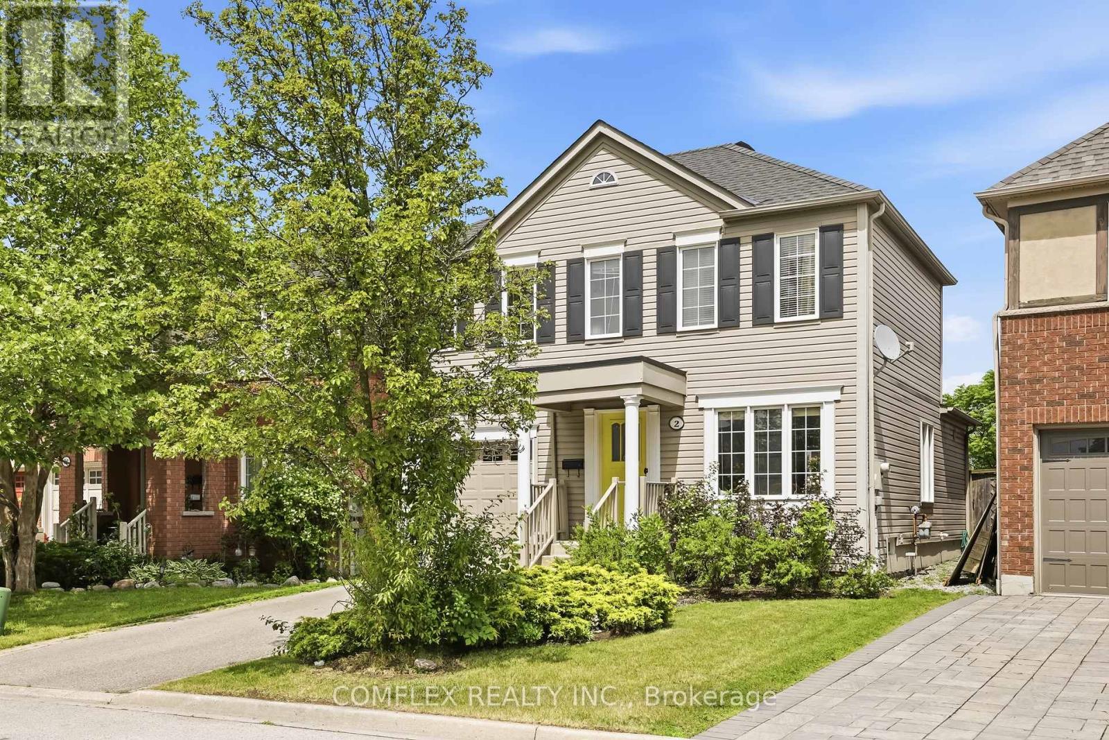 MLS® listing #30040889 for sale located at 2 ARMITAGE CRESCENT
