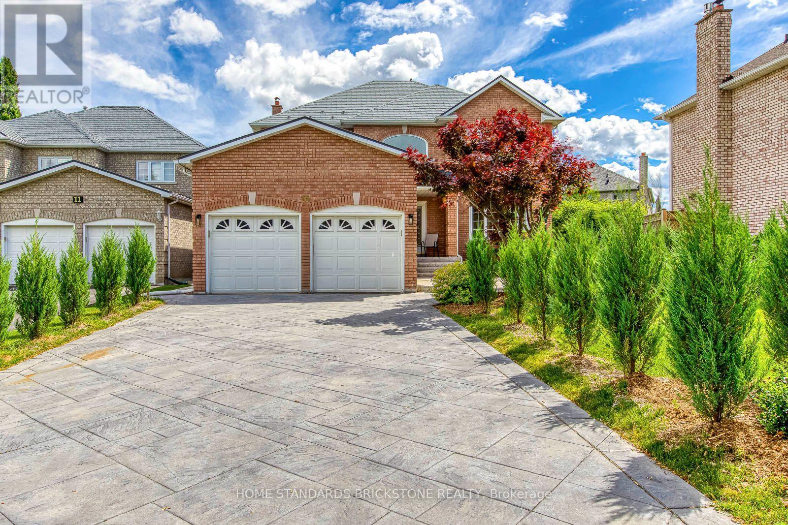 MLS® listing #30040942 for sale located at 15 SAMUEL CRESCENT