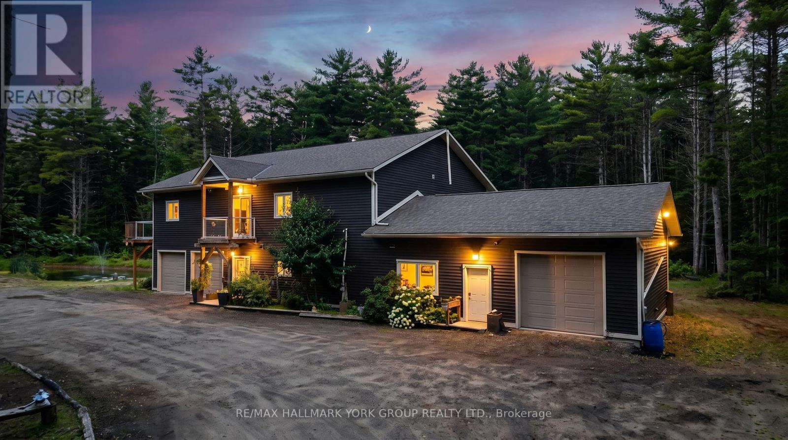 MLS® listing #30040966 for sale located at 2285 SOUTHWOOD ROAD