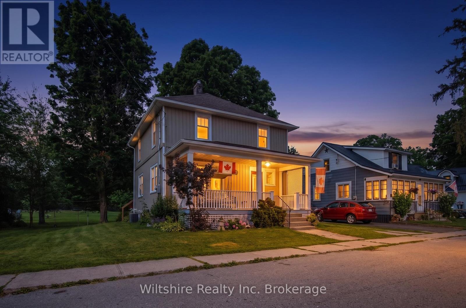 MLS® listing #30041084 for sale located at 4 BOND STREET