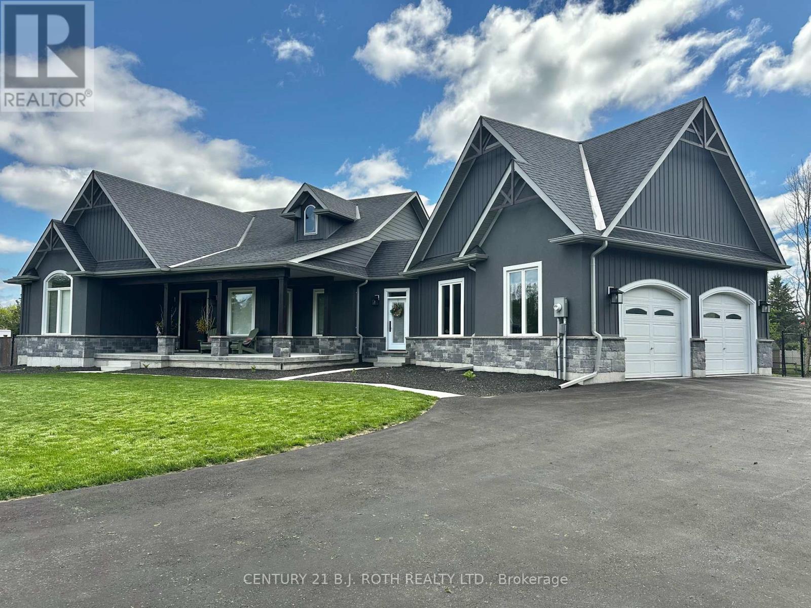 MLS® listing #30041192 for sale located at 2228 ELANA DRIVE