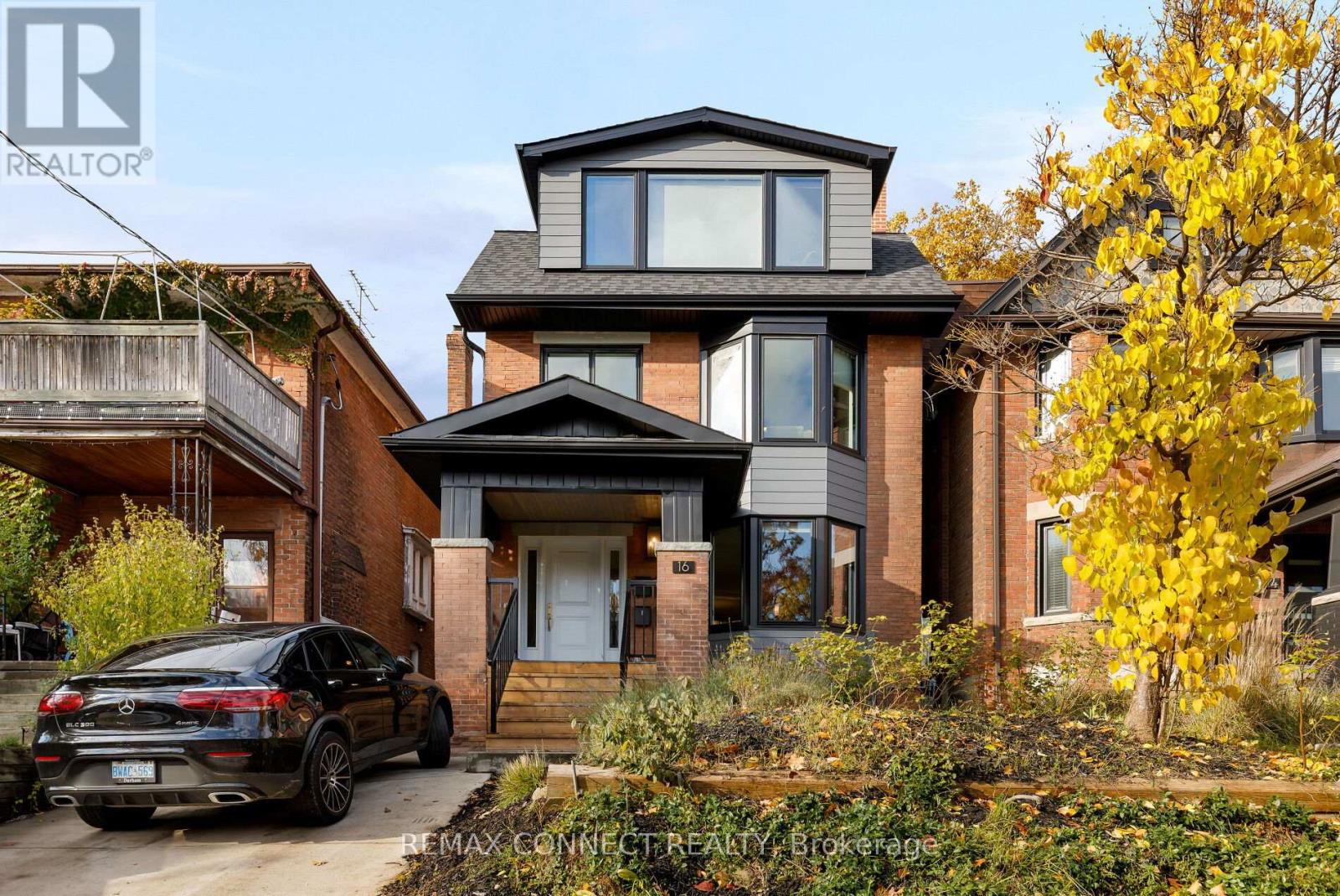 MLS® listing #30042274 for sale located at 16 ROSEMOUNT AVENUE