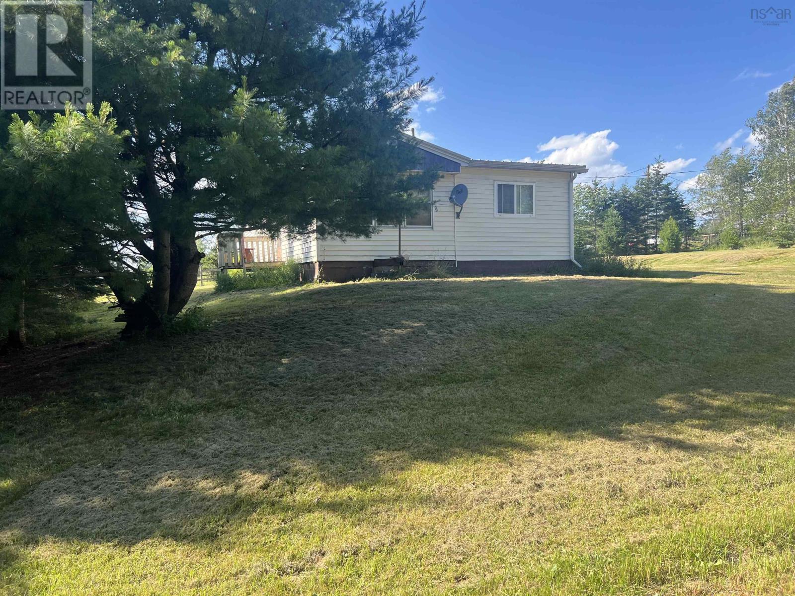 MLS® listing #30047246 for sale located at 1813 Highway 2