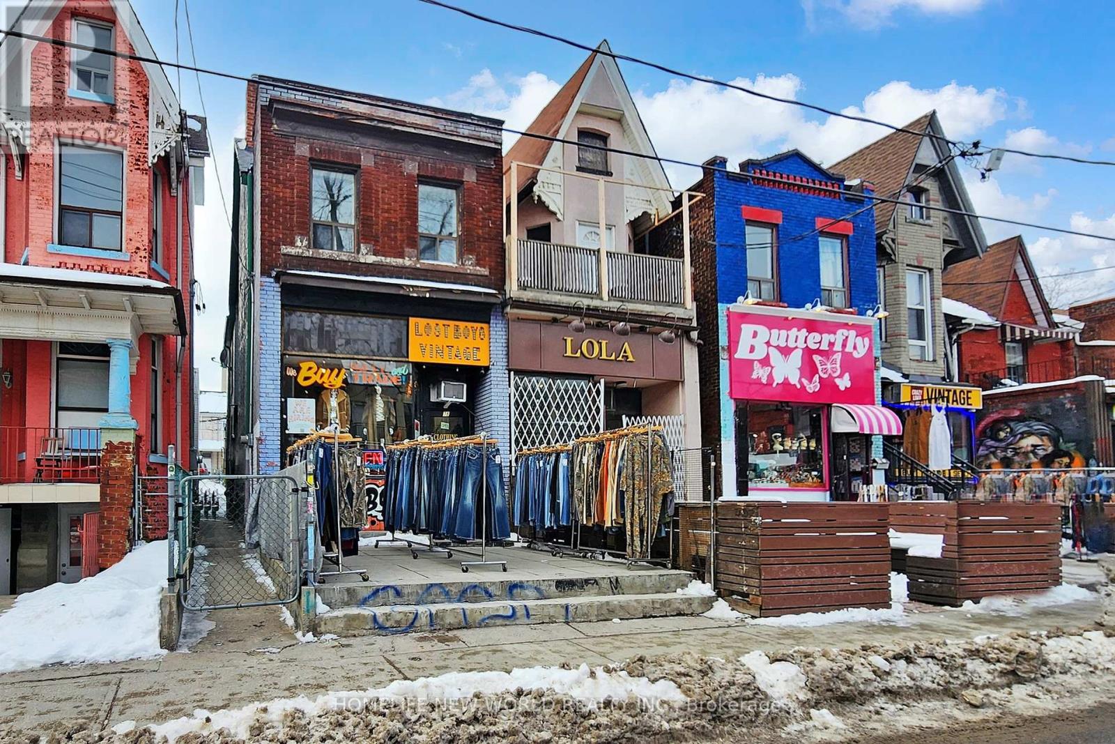MLS® listing #30053855 for sale located at 38 KENSINGTON AVENUE