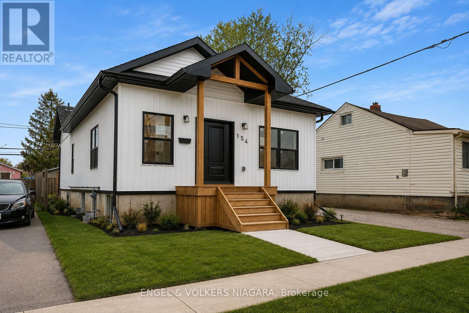 MLS® listing #30055194 for sale located at 154 ROOSEVELT AVENUE