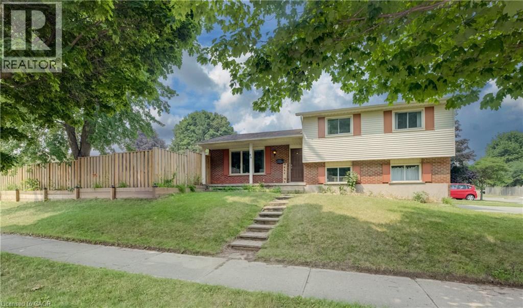 MLS® listing #30057197 for sale located at 85 FOXHUNT Road