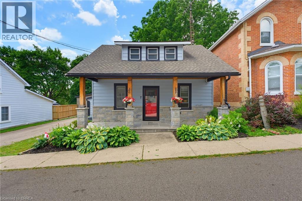 MLS® listing #30059405 for sale located at 7 LORIMER Street
