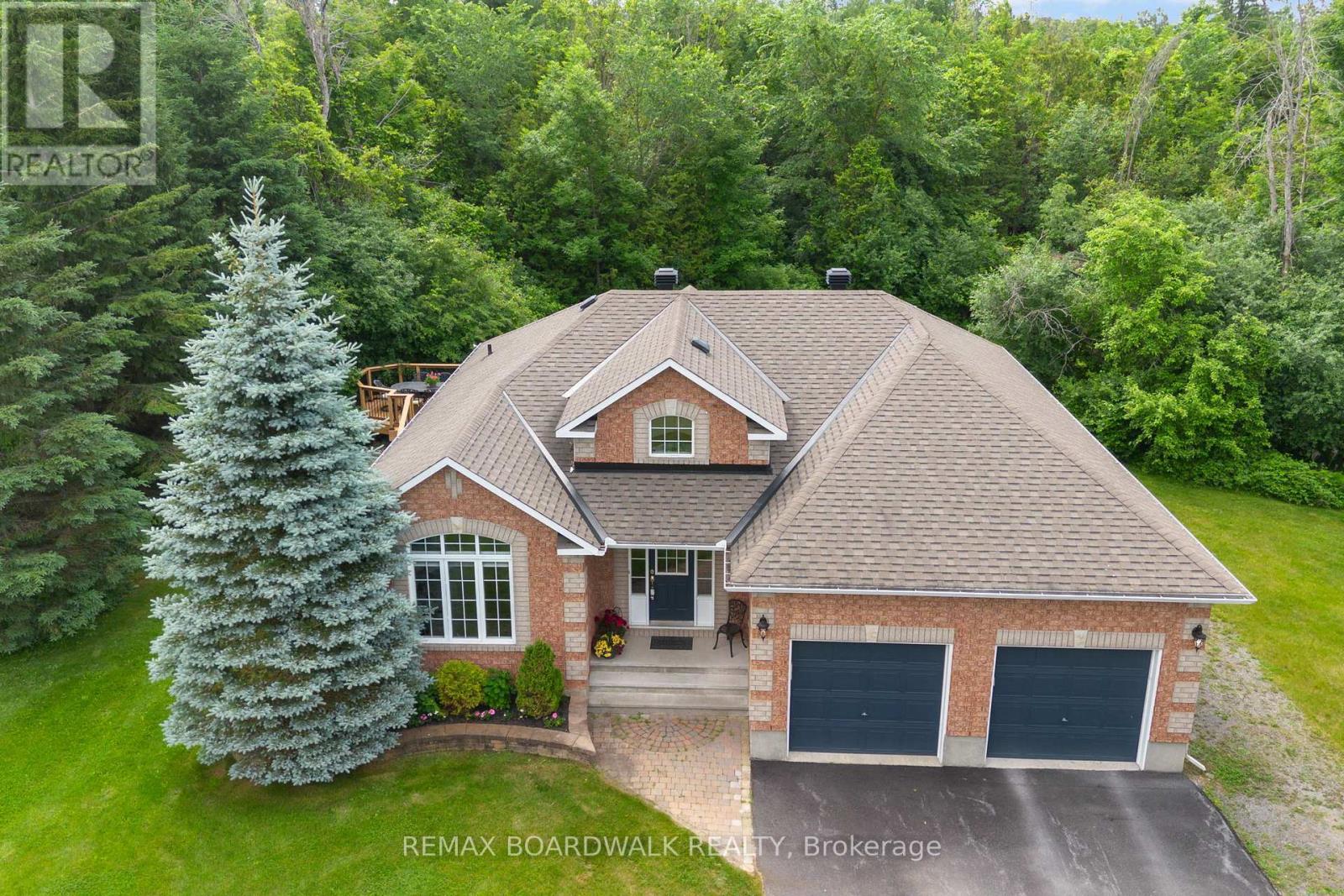 MLS® listing #30060914 for sale located at 154 CATHERINE AVENUE