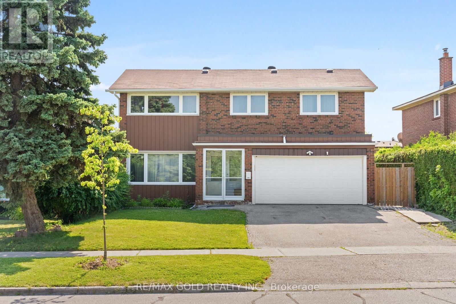 MLS® listing #30061241 for sale located at 4 COLLINGDALE ROAD
