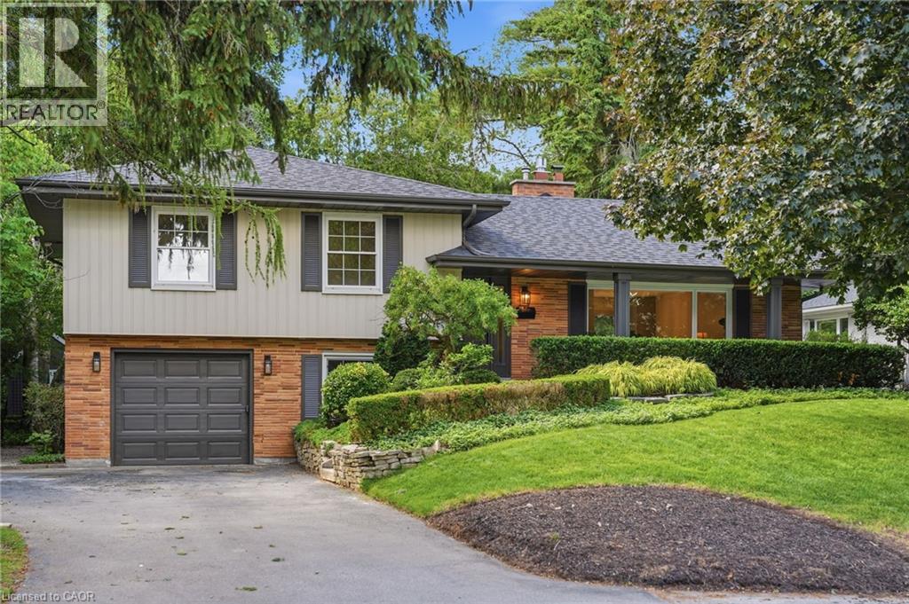 MLS® listing #30061703 for sale located at 571 LEONARD Court