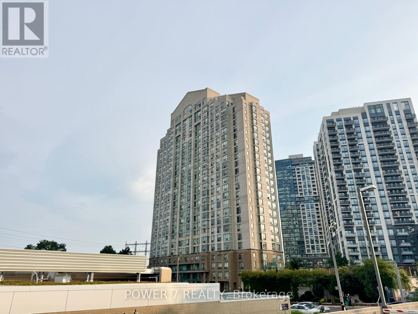 MLS® listing #30063964 for sale located at PH304 - 101 SUBWAY CRESCENT