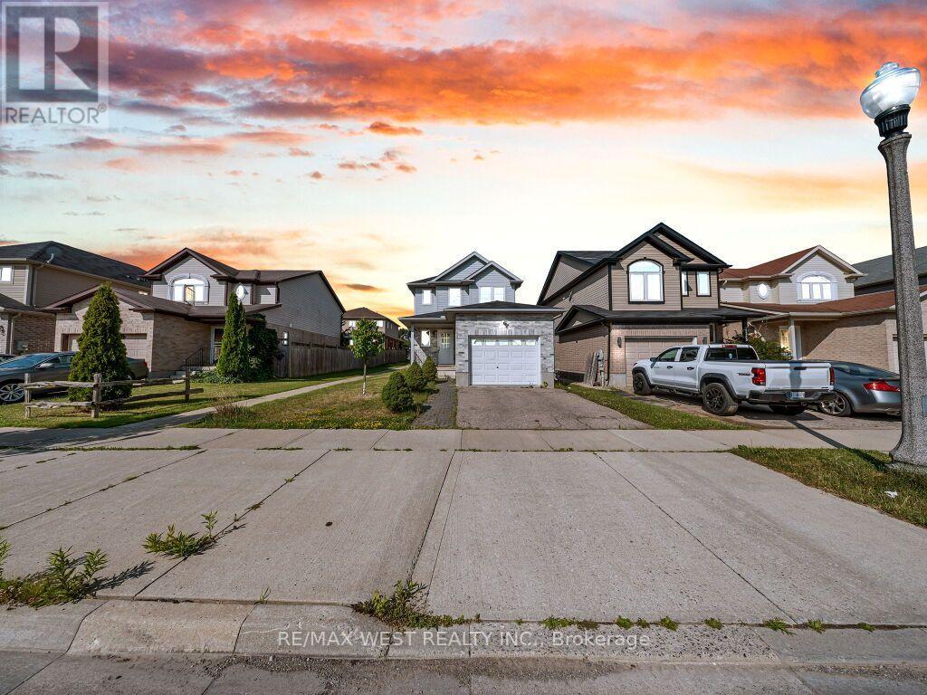MLS® listing #30064747 for sale located at 1369 OLD ZELLER DRIVE
