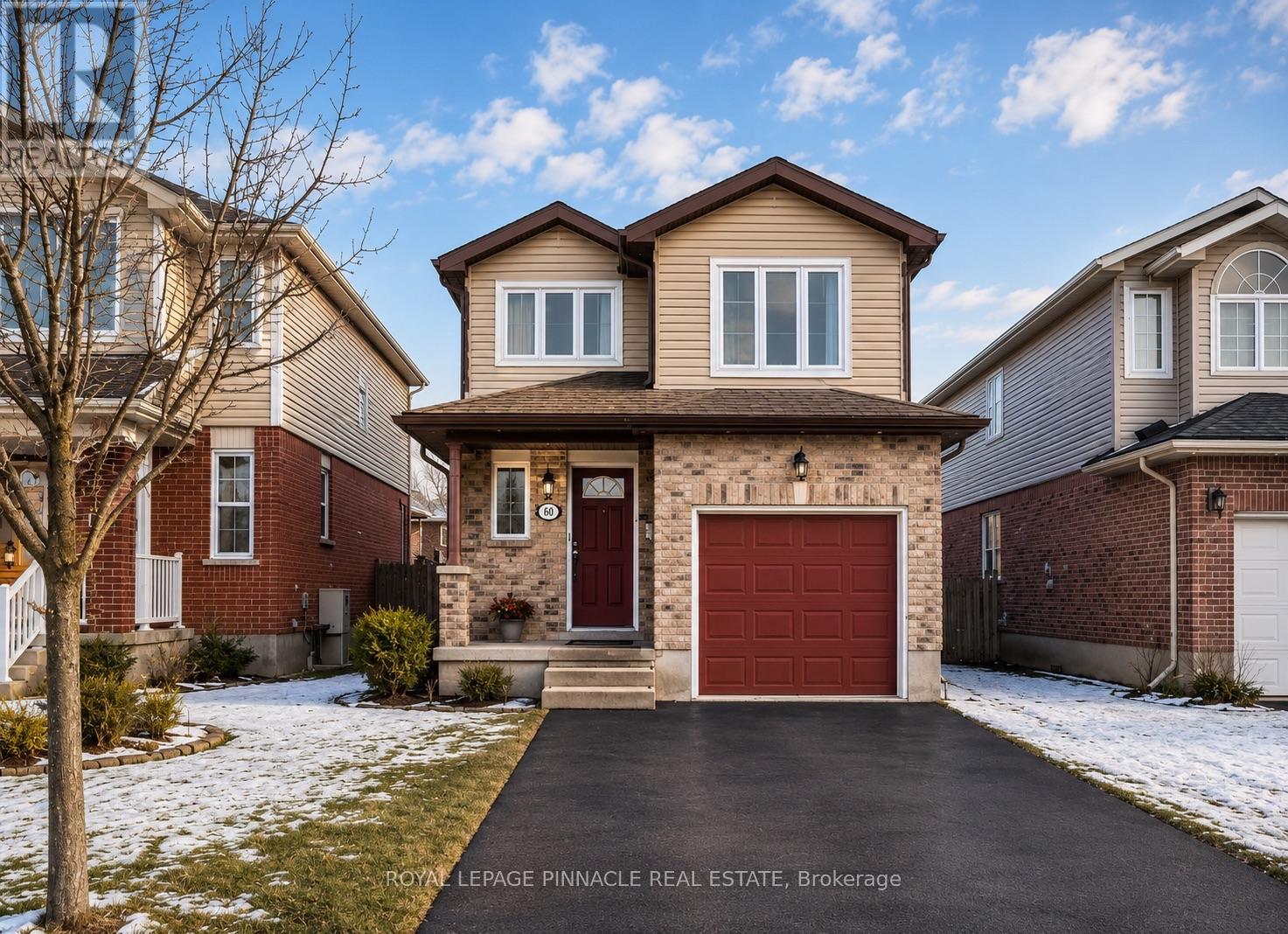MLS® listing #30064921 for sale located at 60 EVERGLADE CRESCENT