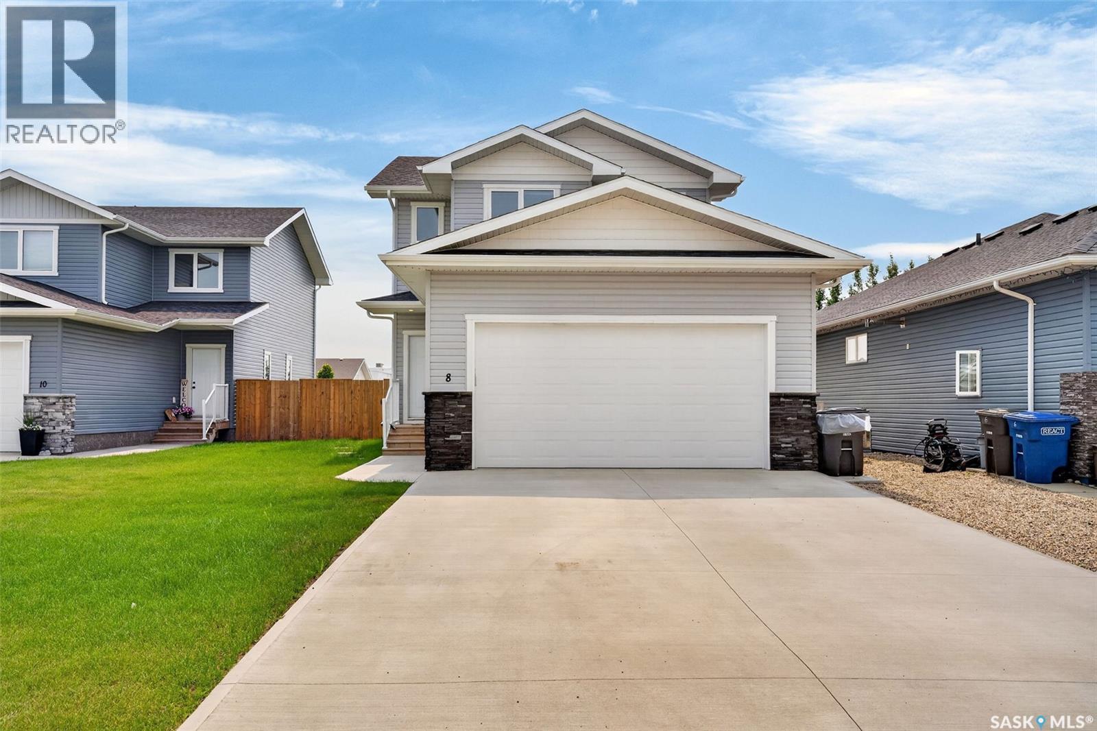 MLS® listing #30065995 for sale located at 8 Aspen PLACE