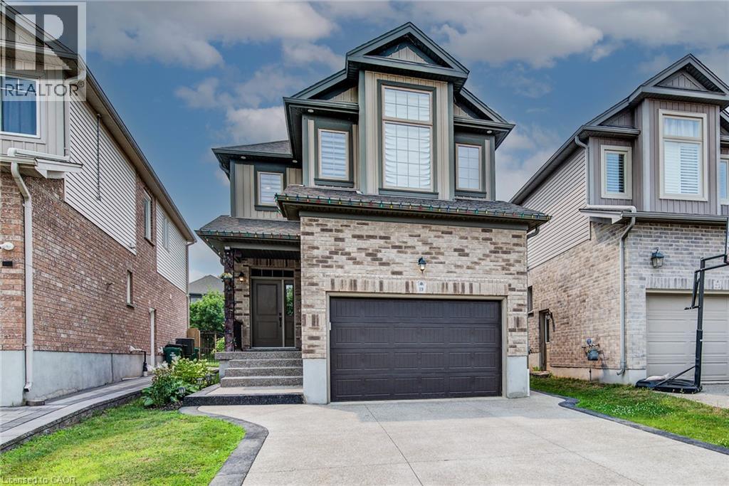 MLS® listing #30067134 for sale located at 19 SPRINGCREEK Street