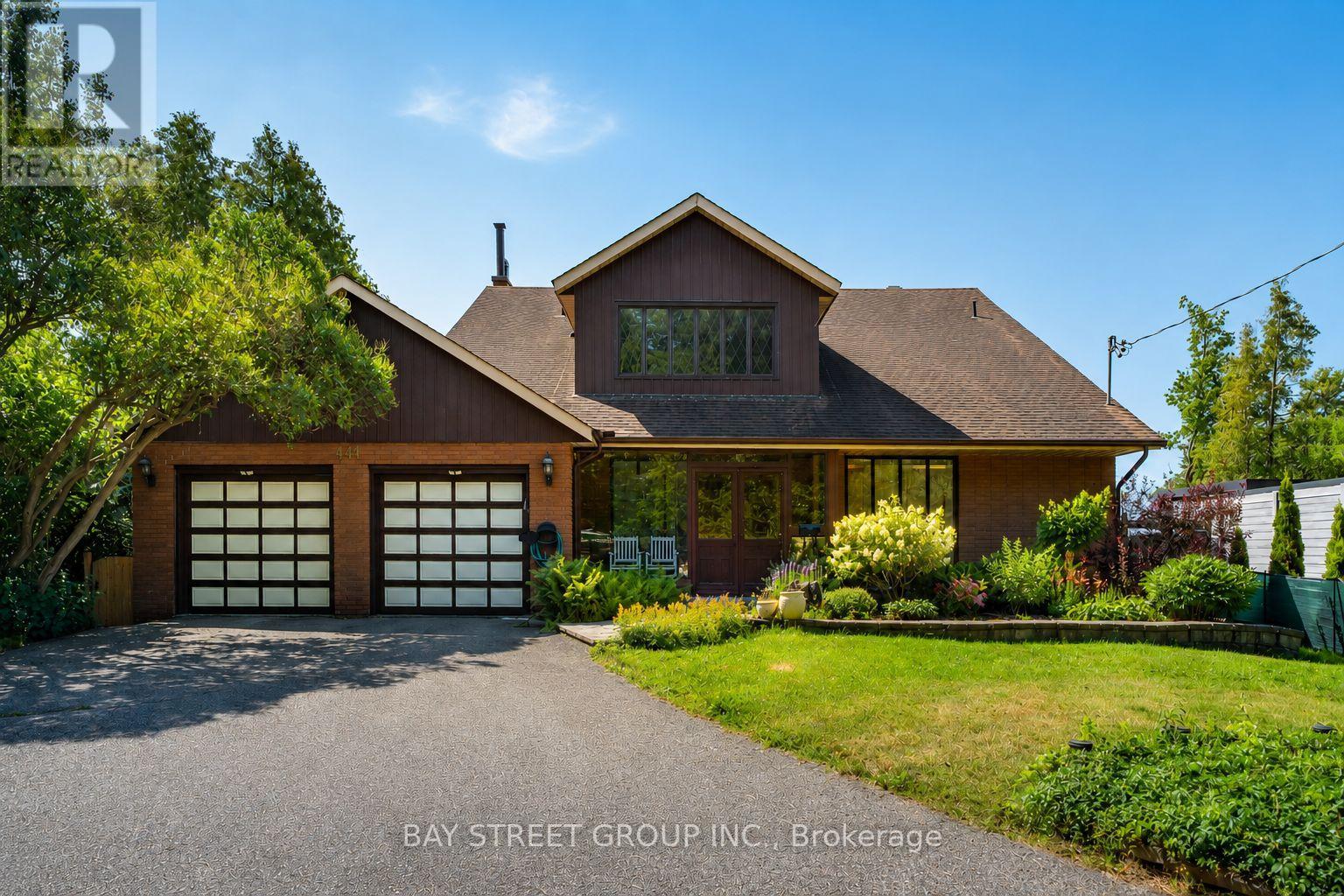 MLS® listing #30069022 for sale located at 441 GUILDWOOD PARKWAY