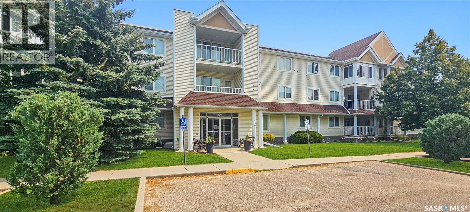 MLS® listing #30069377 for sale located at 101 230 Lister Kaye CRESCENT