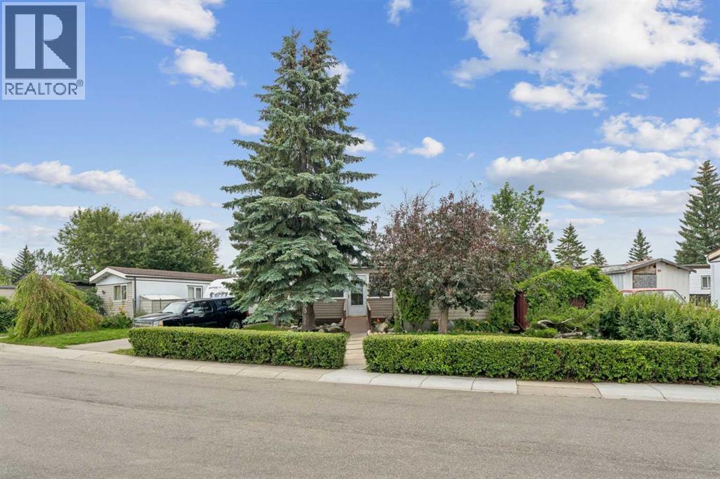MLS® listing #30069384 for sale located at 165 Spring Dale Circle SE