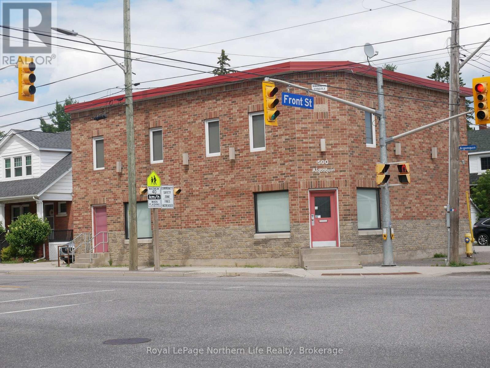 MLS® listing #30069694 for sale located at 500 ALGONQUIN AVENUE