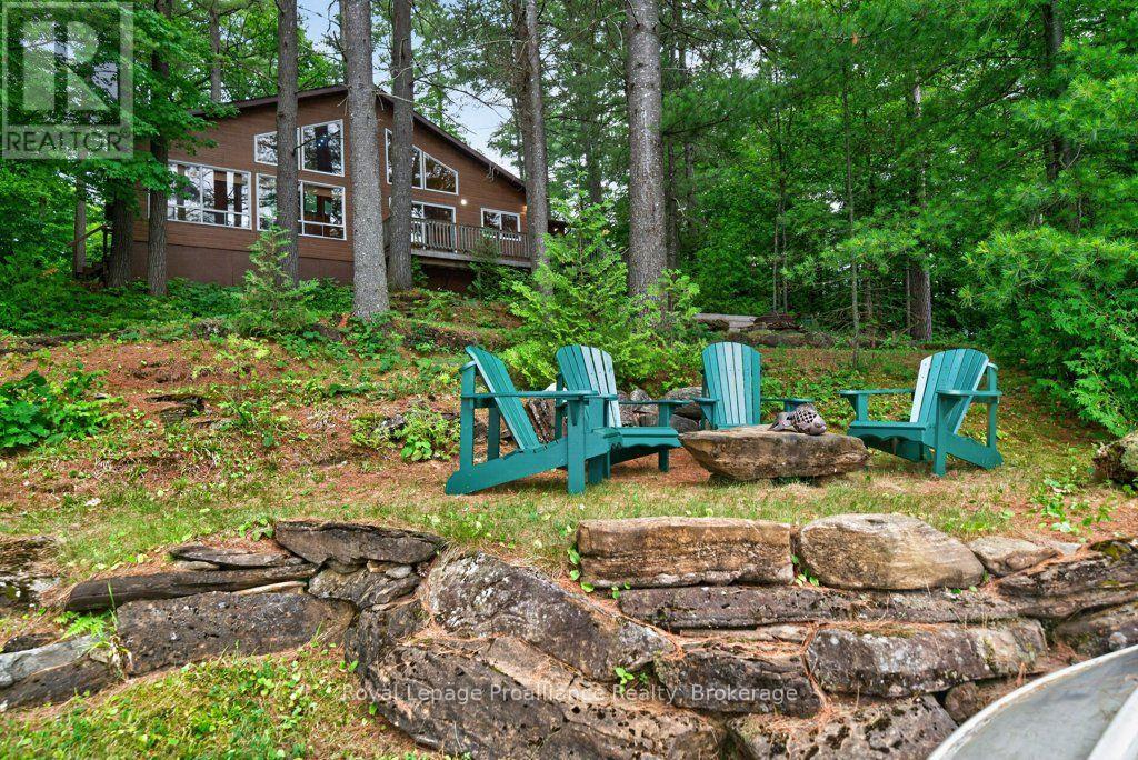 MLS® listing #30069752 for sale located at 2854 SMITH ROAD