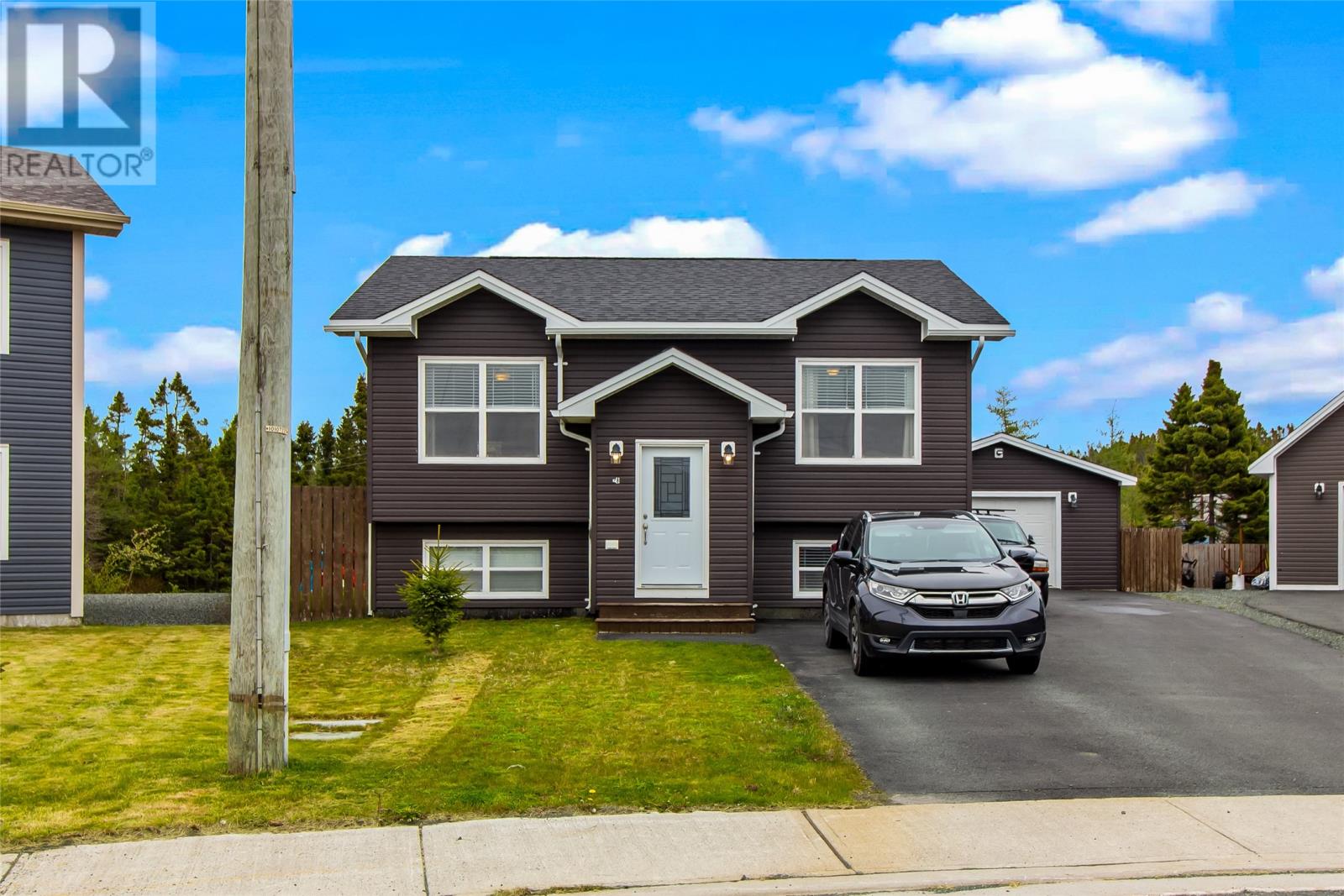 MLS® listing #30069790 for sale located at 28 Valley Brook Place