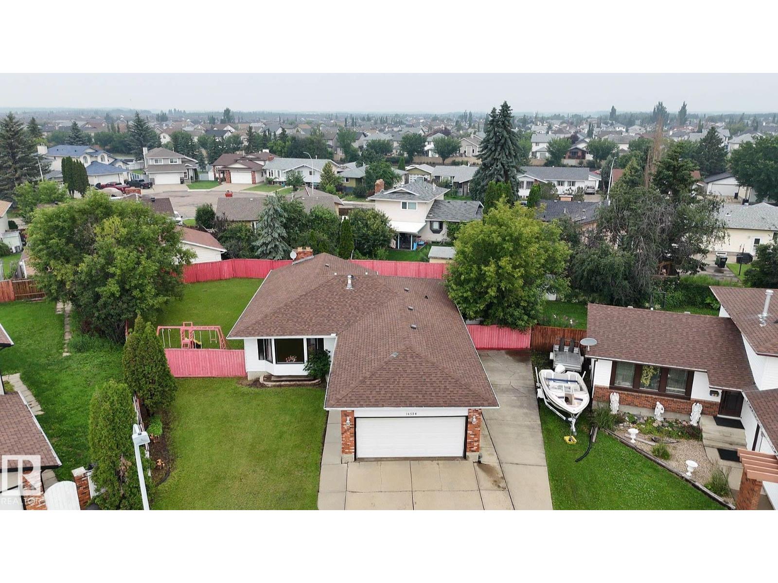 MLS® listing #30070455 for sale located at 16524 116 ST NW