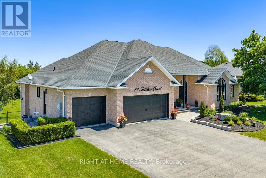 MLS® listing #30070583 for sale located at 11 SETTLERS COURT