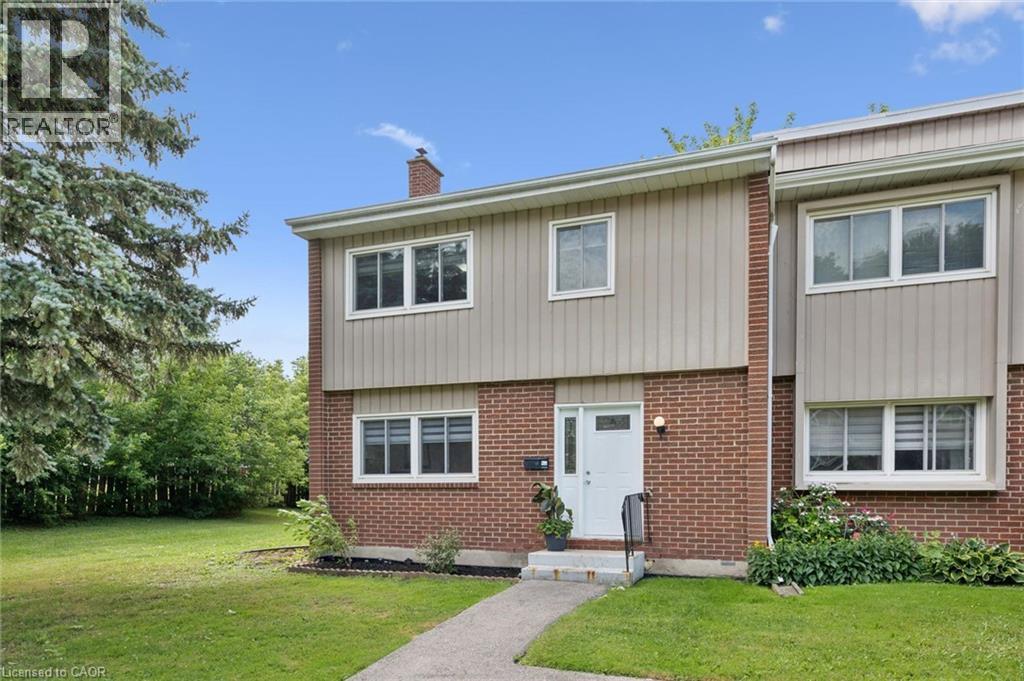 MLS® listing #30071322 for sale located at 121 UNIVERSITY Avenue E Unit# 11