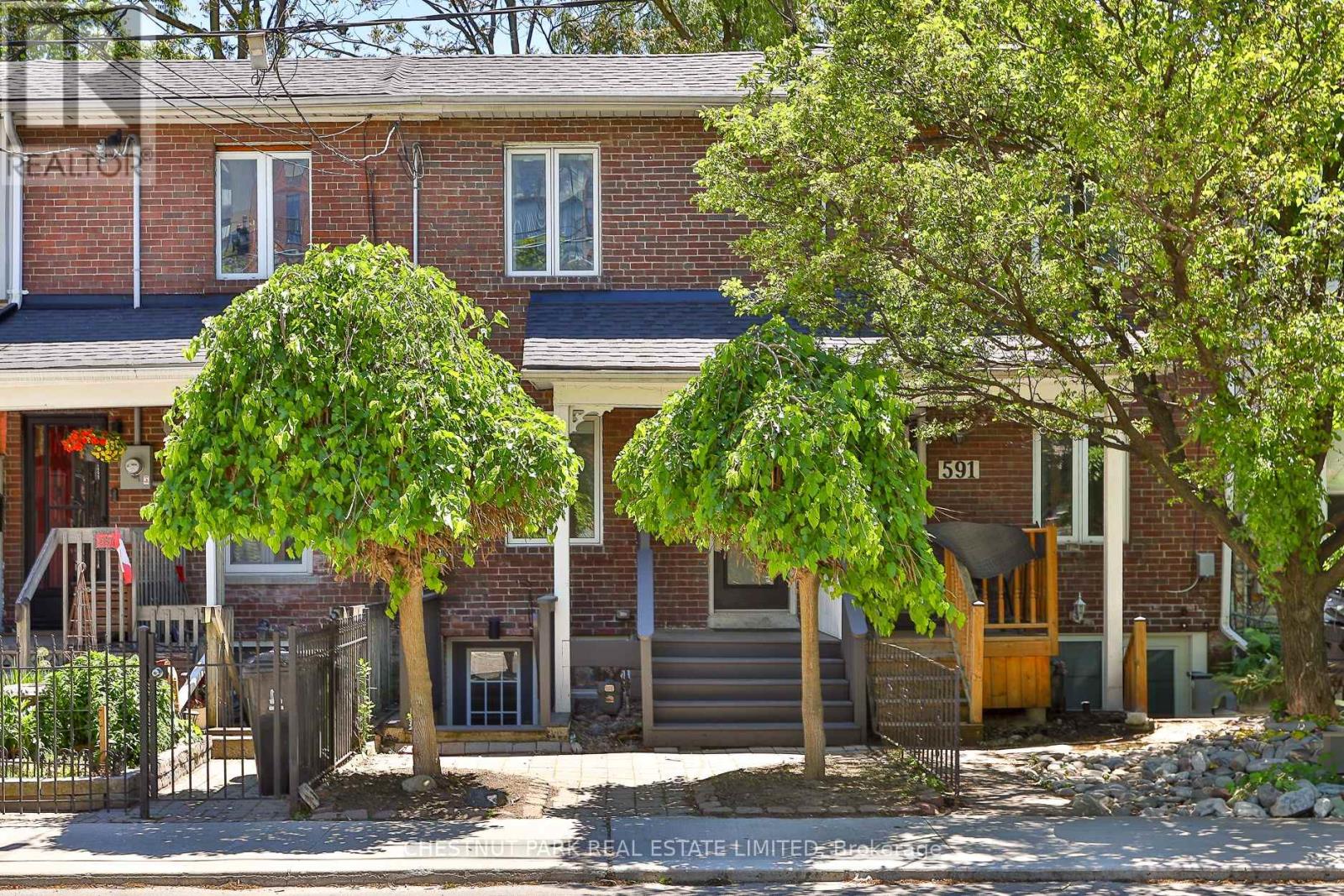 MLS® listing #30072185 for sale located at 589 WELLINGTON STREET W