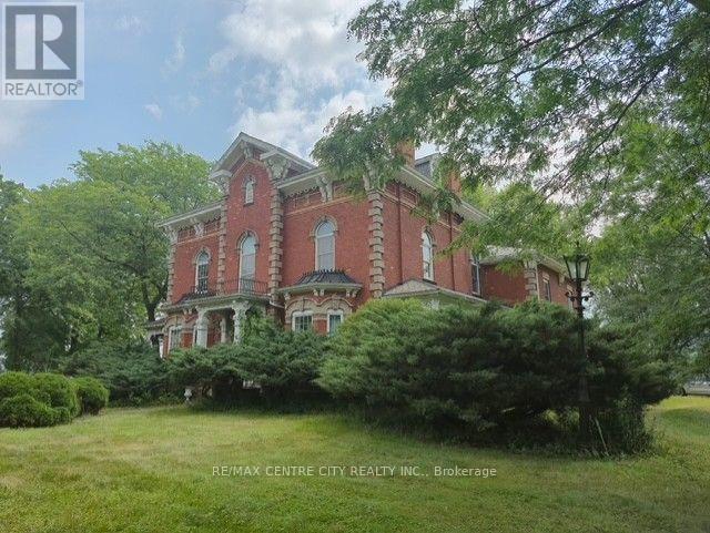 MLS® listing #30072539 for sale located at 37015 FINGAL LINE