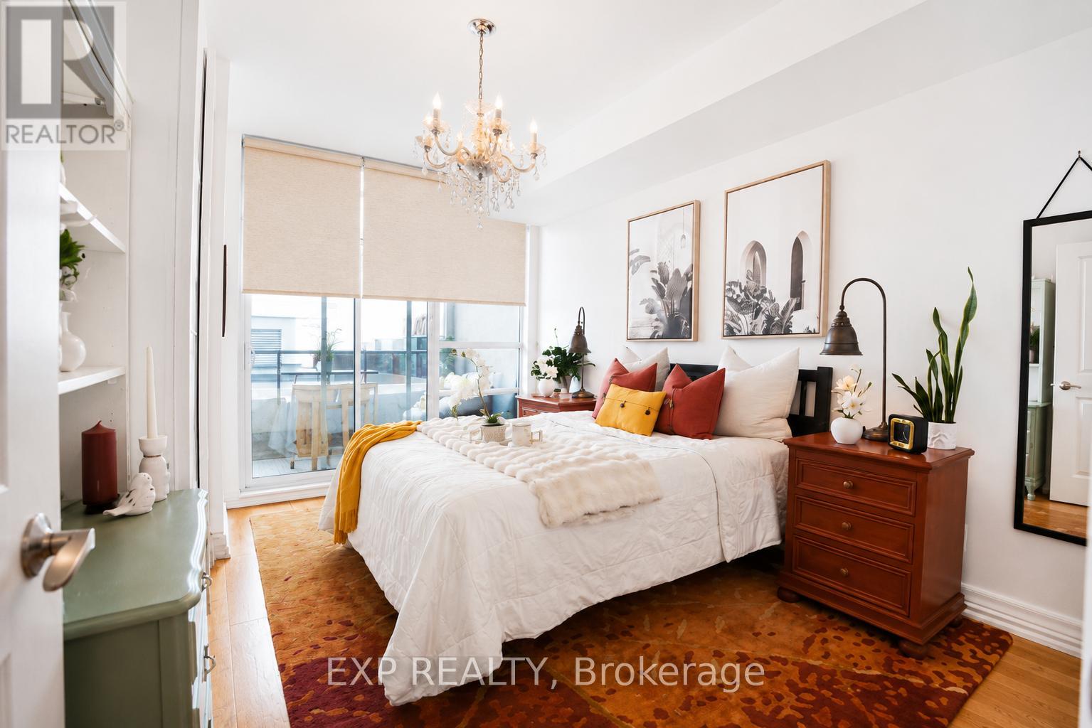 MLS® listing #30073981 for sale located at 404 - 500 ST CLAIR AVENUE W